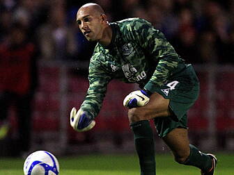 Howard ruled out for up to six...